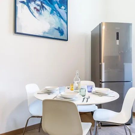 Apartment A 300m Dalla Metro Nel Cuore Di Con Wifi *